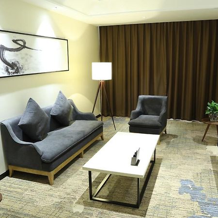 Zhi Hui Tang Feng Ze Hotel Chengdu Exterior photo