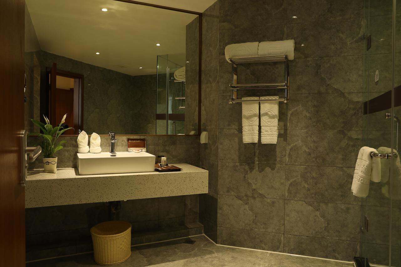 Zhi Hui Tang Feng Ze Hotel Chengdu Exterior photo